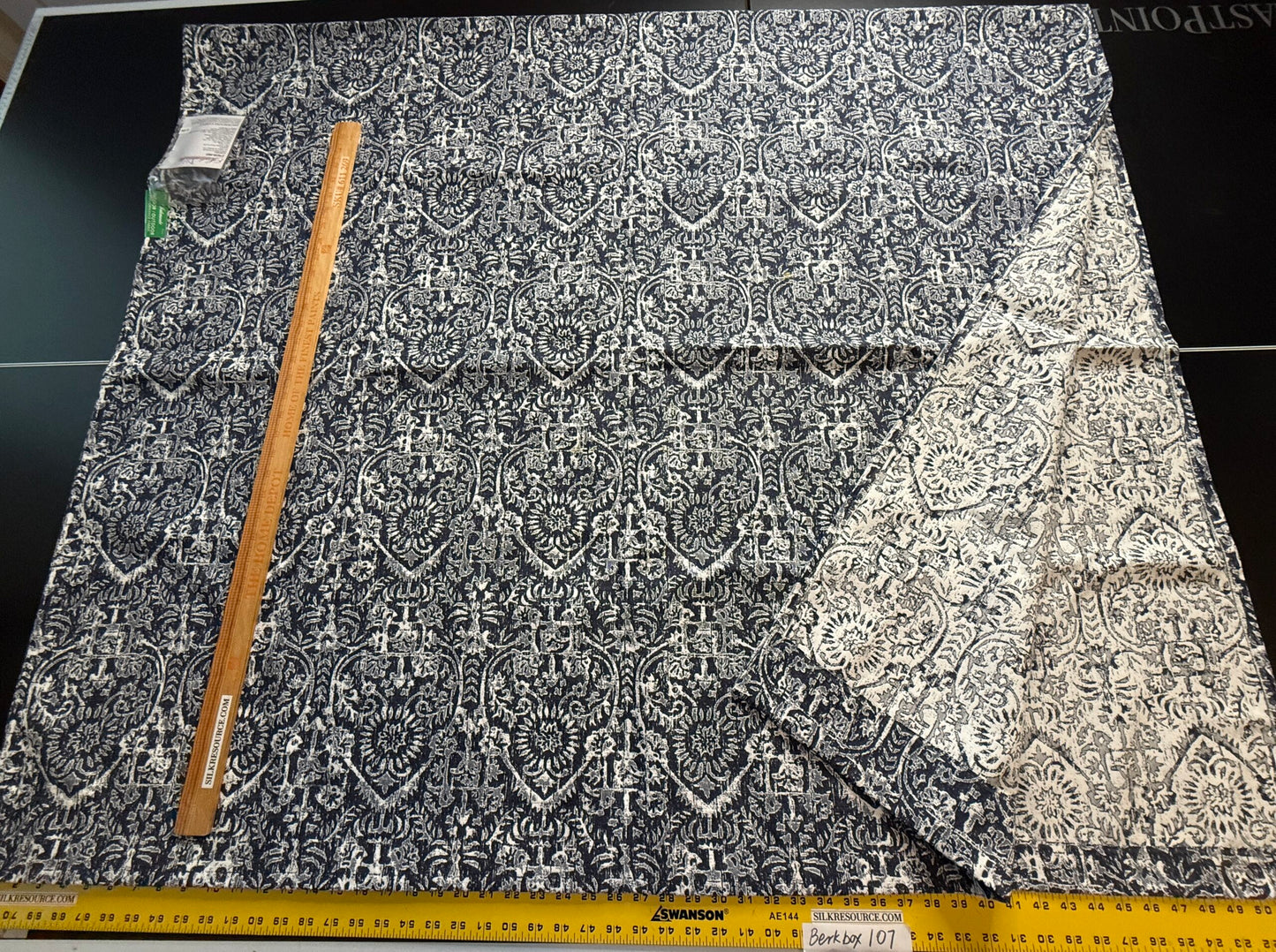 21 Berkbox107 2.4y  Scalamandre SARONG Navy Blue Endless Summer Jacquard MSRP USD374/y