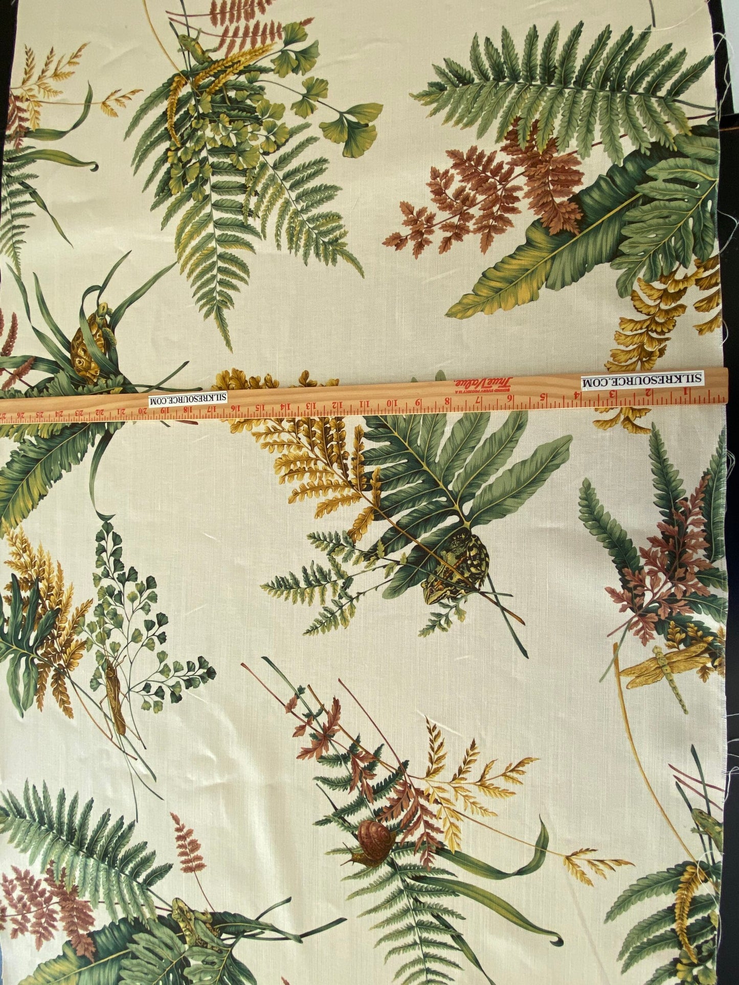 Scalamandre Felce Linen Fern Turtle Dragonfly Newt Wildlife Forest - 0.75yards