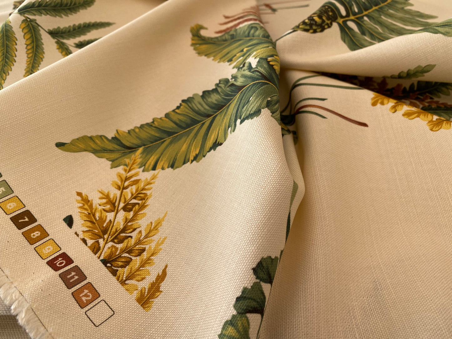 Scalamandre Felce Linen Fern Turtle Dragonfly Newt Wildlife Forest on MSRP USD 340/Y