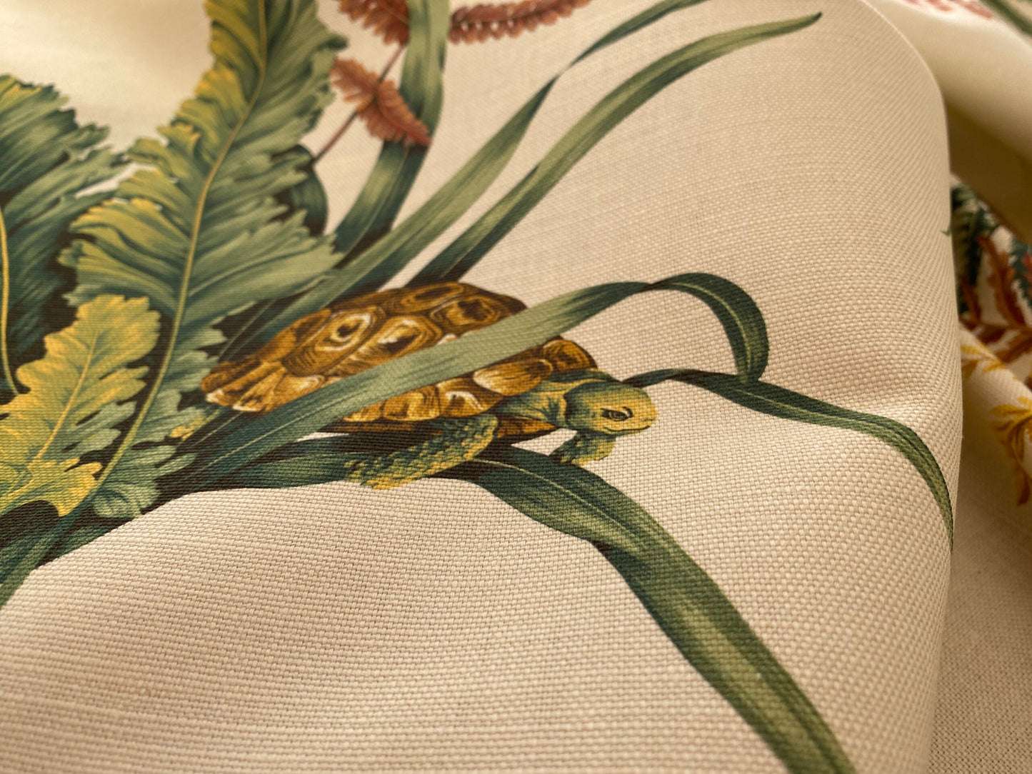 Scalamandre Felce Linen Fern Turtle Dragonfly Newt Wildlife Forest on MSRP USD 340/Y