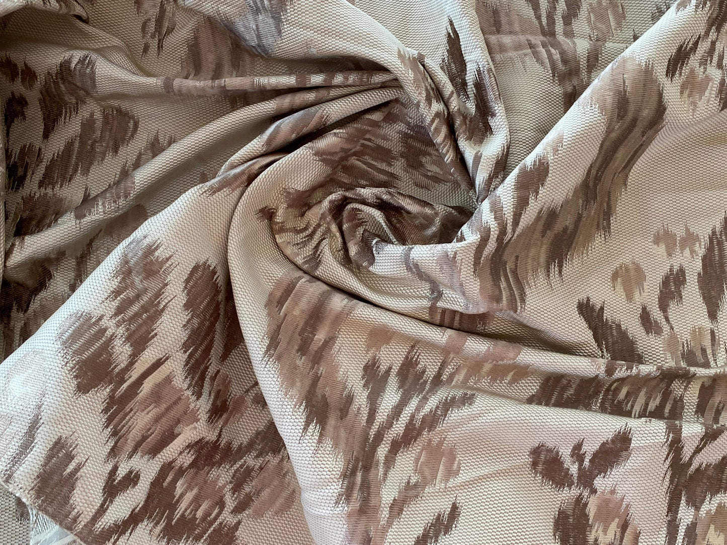 Scalamandre Visby Beige Silver Gold - Old World Weavers 100% Silk Lampas - 1.3 Yard (Berkbox65-30)