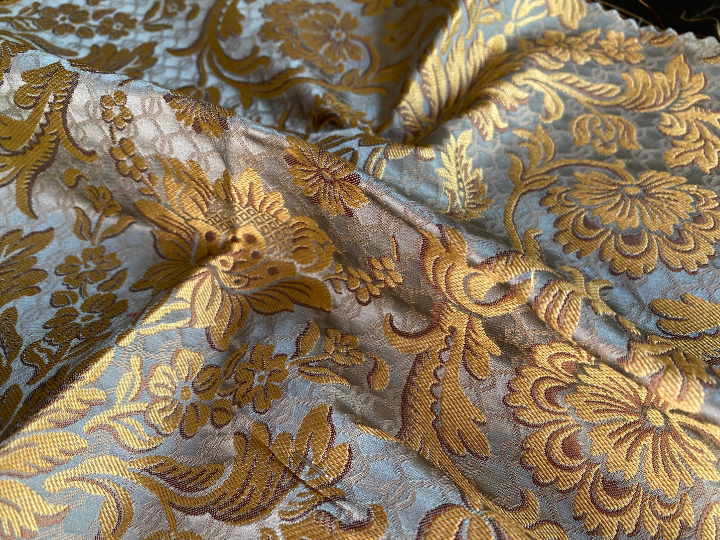 In Name of Rose Medallion Acanthus Renaissance Silk Damask Jacquard Blue & Gold MSRP USD 225Y