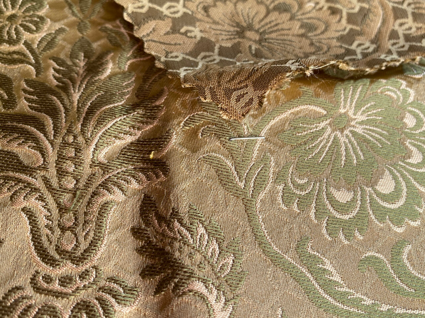 In Name of Rose Medallion Acanthus Renaissance Silk Damask Jacquard Pale Green & Gold MSRP USD 225Y