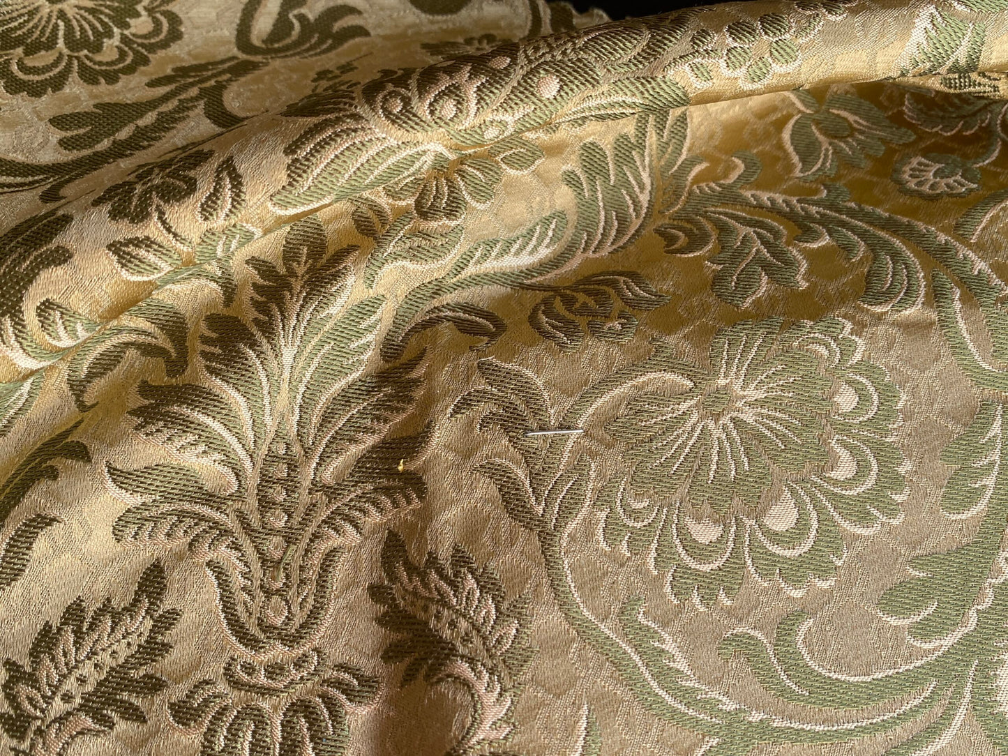 In Name of Rose Medallion Acanthus Renaissance Silk Damask Jacquard Pale Green & Gold MSRP USD 225Y