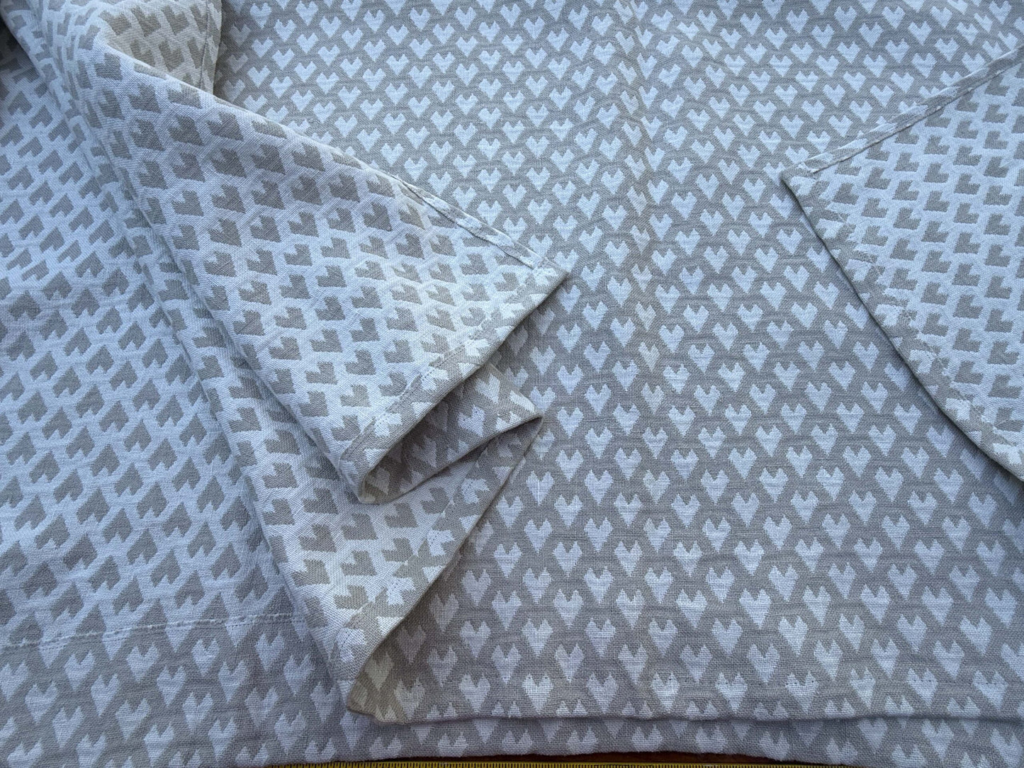 1 Berkbox109 Scalamandre Alhambra Bolonia Cloud Linen Gray White Small Scale Texture 2.4yd x54" wide