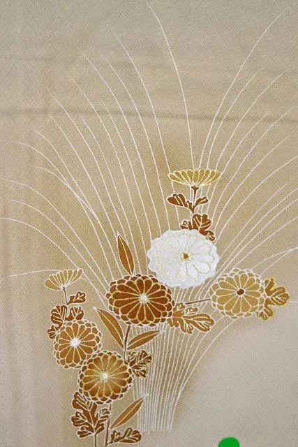 High Quality Silk Wedding Tsukesage Classic Chrysanthemum Tan