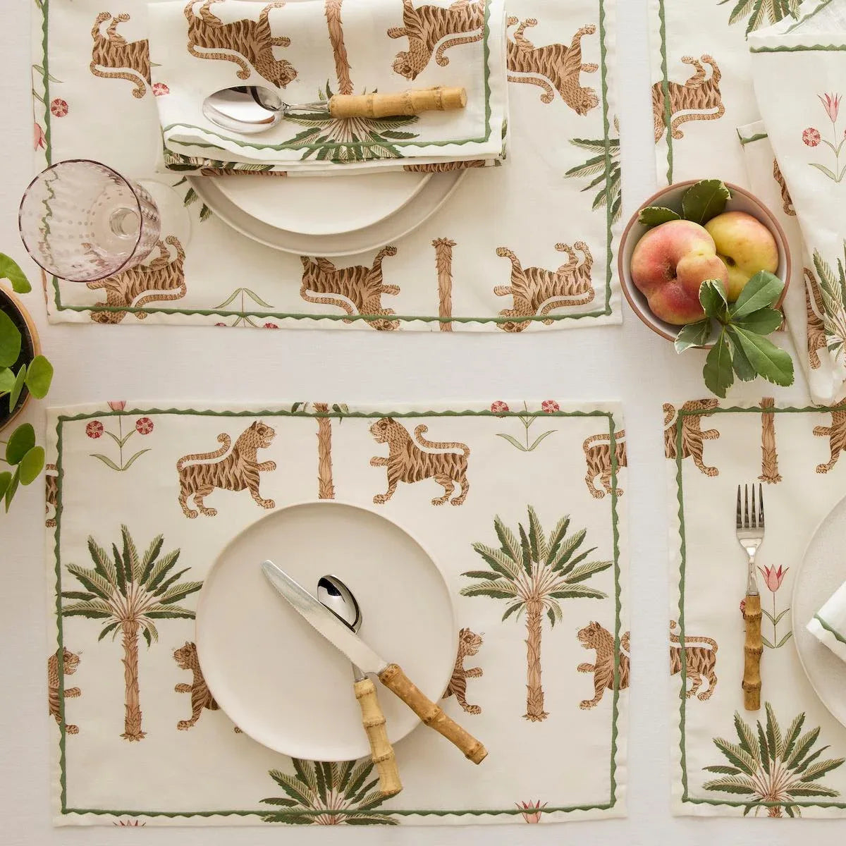 Schumacher Tiger Palm Tablecloth for Matouk  Linen Tigereye Oblong 70in x 144in