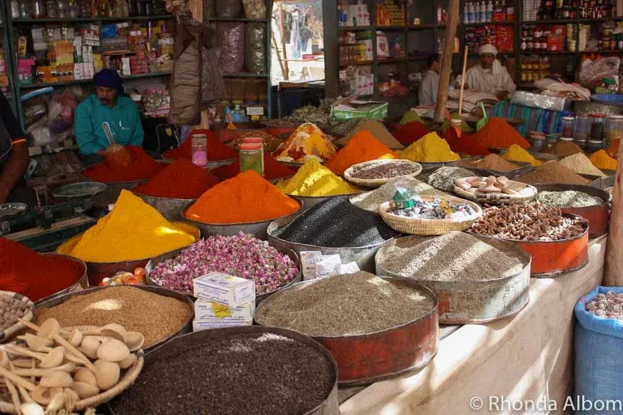 By Yd Clarence House Grand Pamir Ikat Linen Rust &amp; Fern Green MSRP USD 370/yard