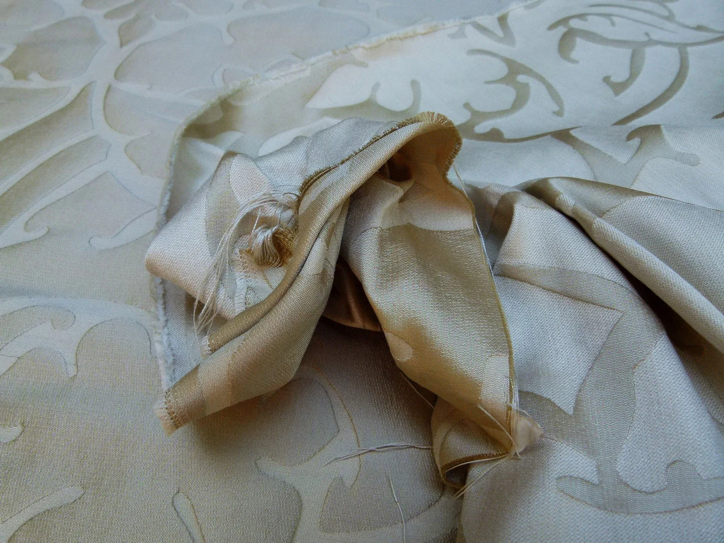 Kravet Couture Barbara Barry Old World in Flax *white Cream 100% Silk Damask