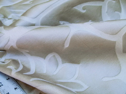 Kravet Couture Barbara Barry Old World in Flax *white Cream 100% Silk Damask