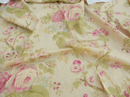 7 Berkbox50 Scalamandre Square Revelino Honey Floral Print 1.3yard