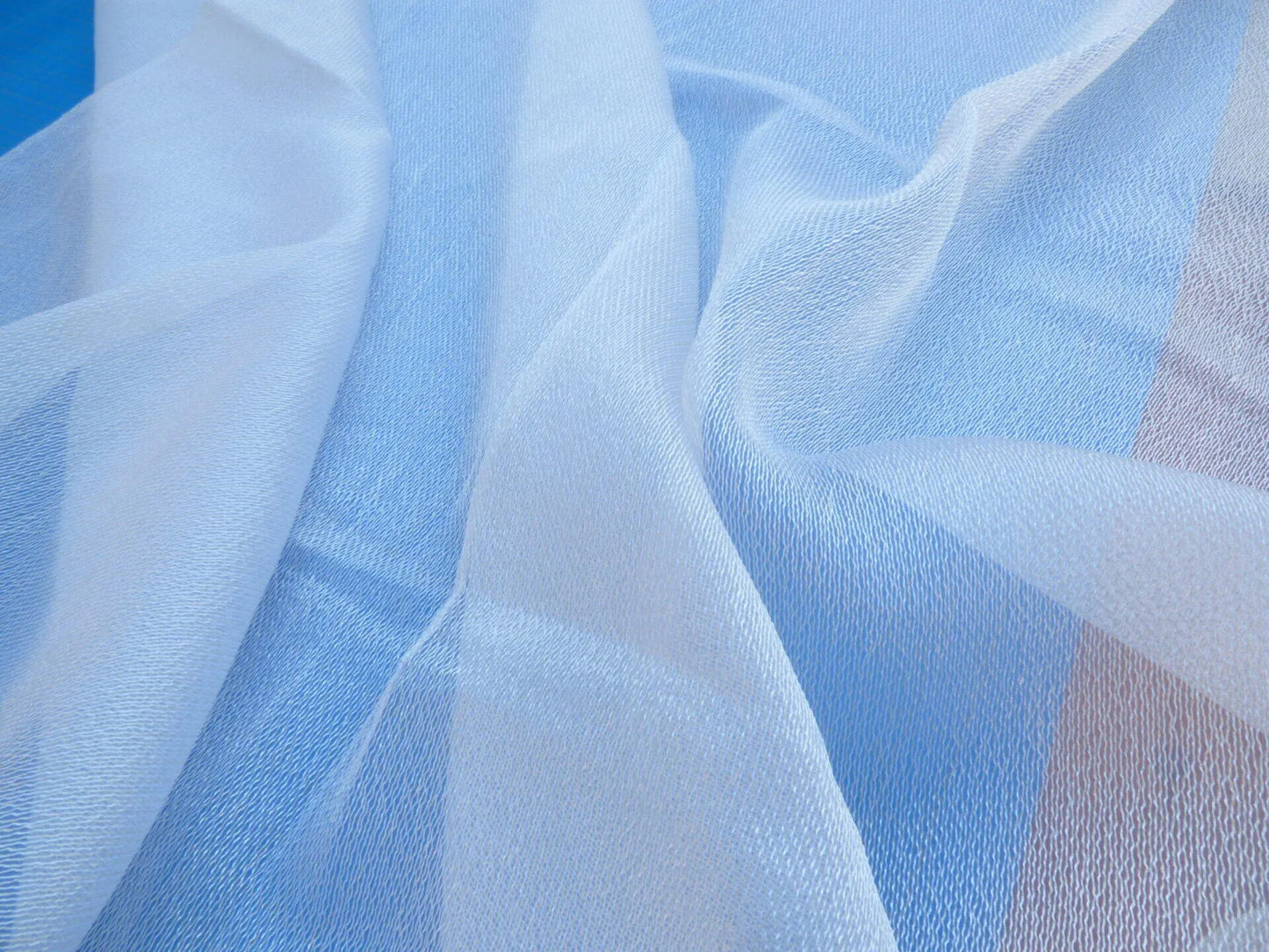 8 Berkbox50 Scalamandre Square Alliage M1-cristal Sheer White