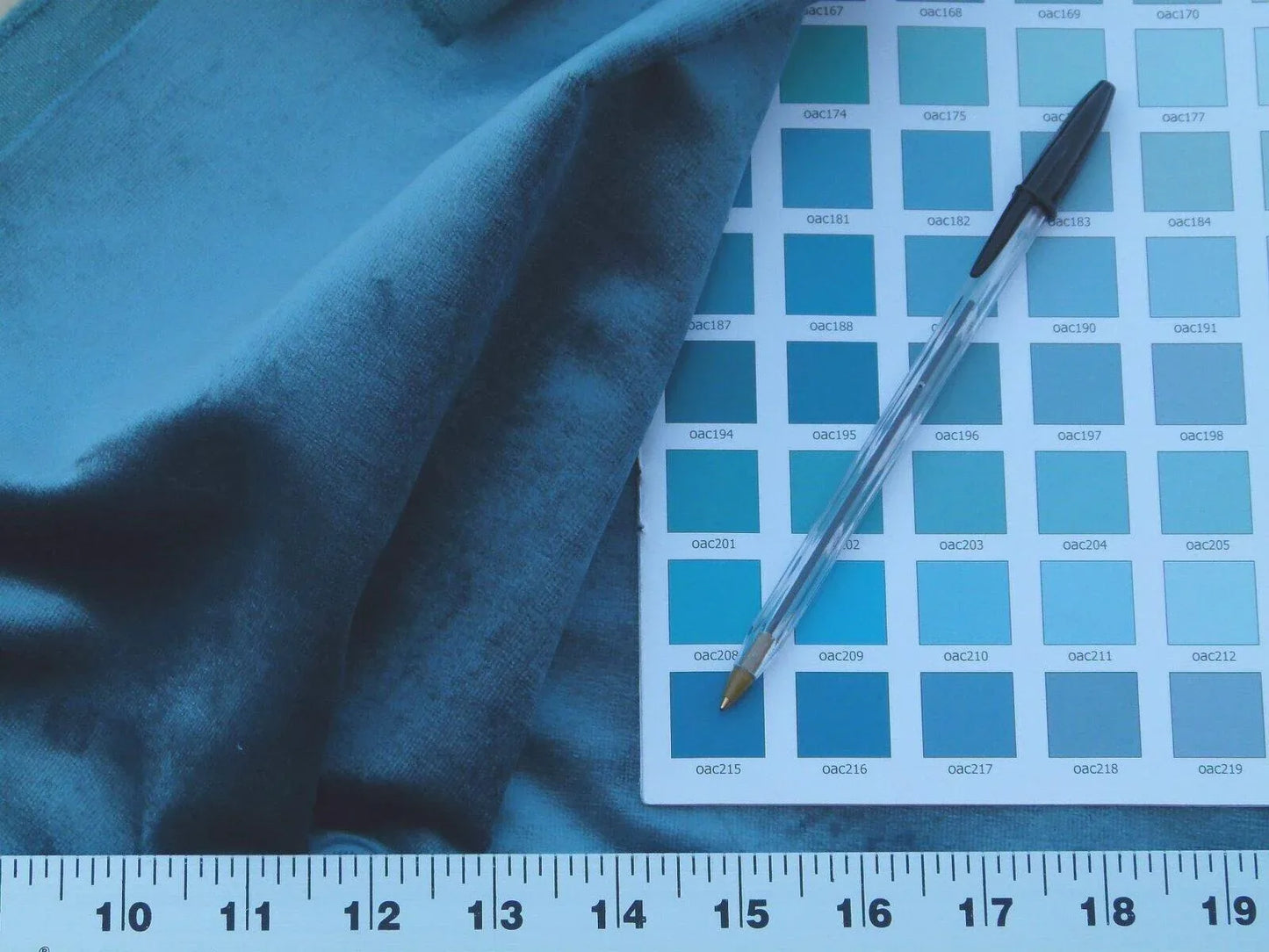 By Yard Scalamandre Old World Weavers Constantin Velvet Ocean Blue Shimmering Heavy! MSRP USD 398/Y