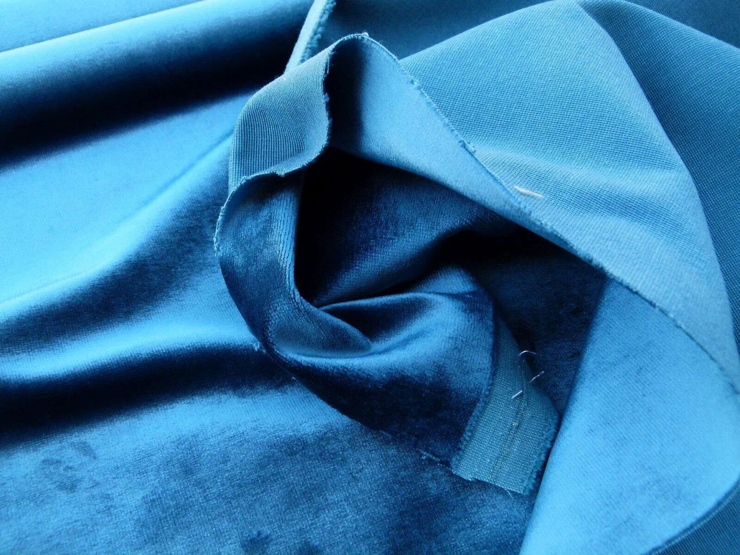 By Yard Scalamandre Old World Weavers Constantin Velvet Ocean Blue Shimmering Heavy! MSRP USD 398/Y