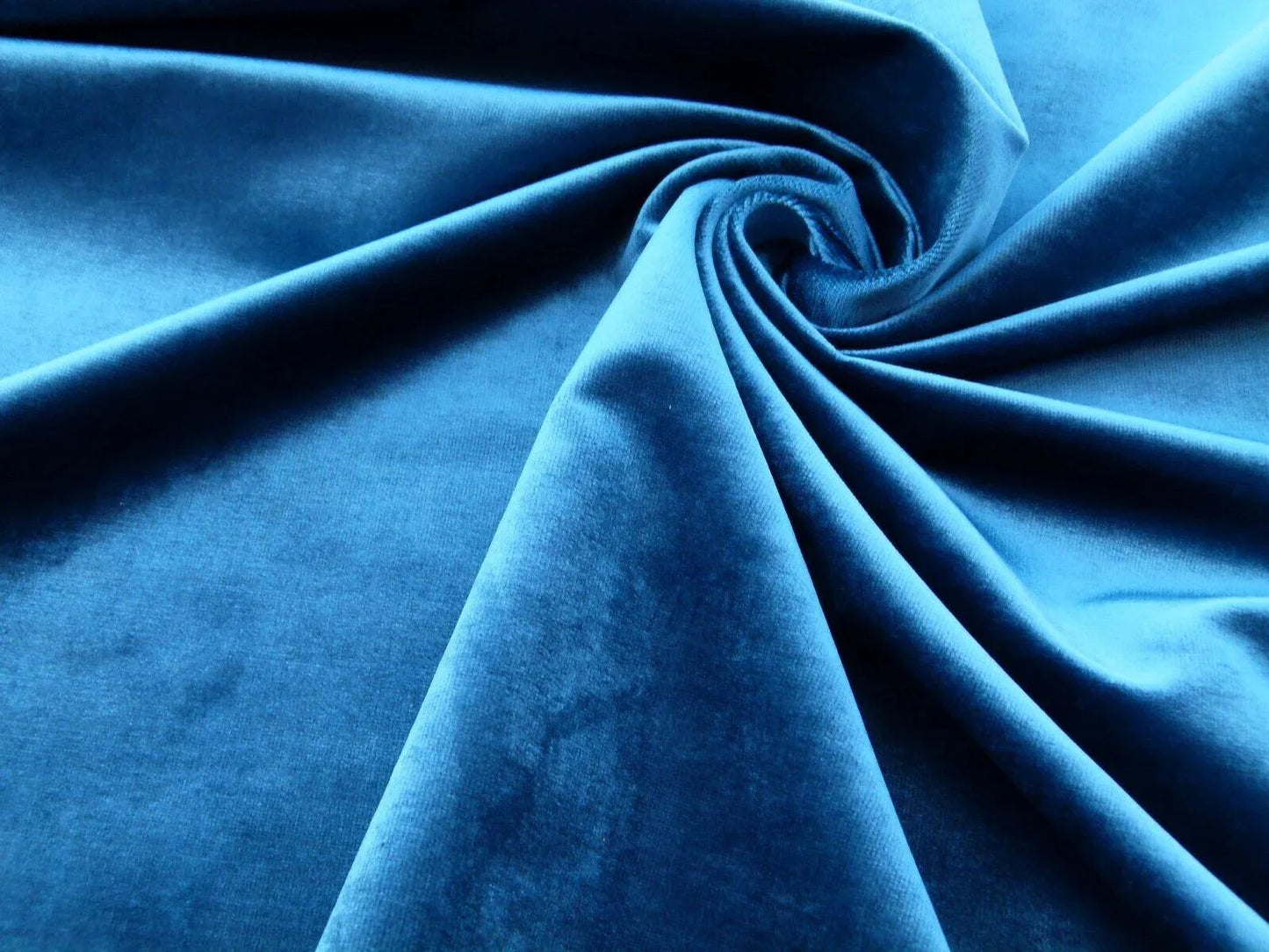 By Yard Scalamandre Old World Weavers Constantin Velvet Ocean Blue Shimmering Heavy! MSRP USD 398/Y