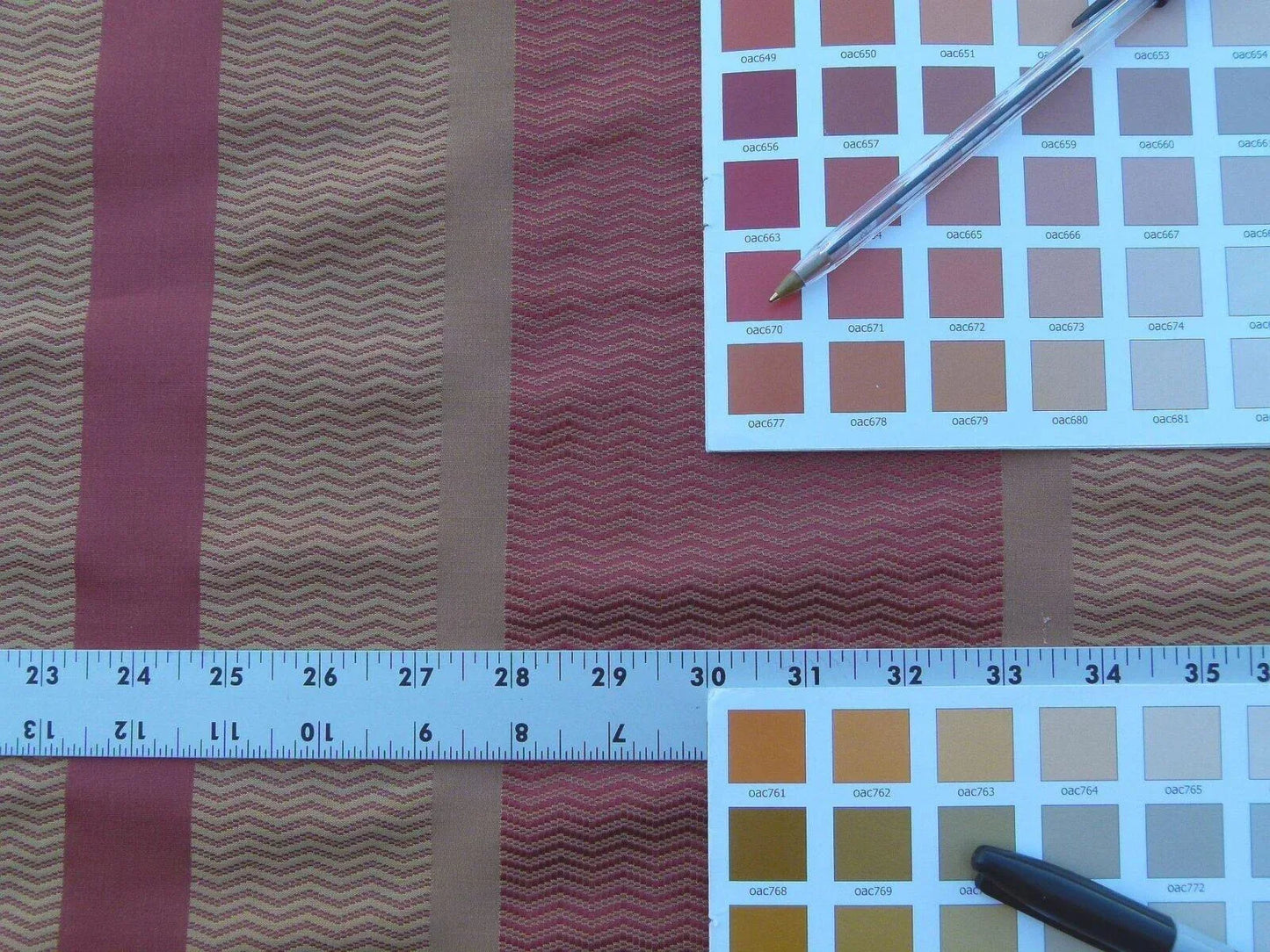 By Yard Montes Stripe Gw Rust (reversible) Scalamandre Grey Watkins MSRP USD 228/Y