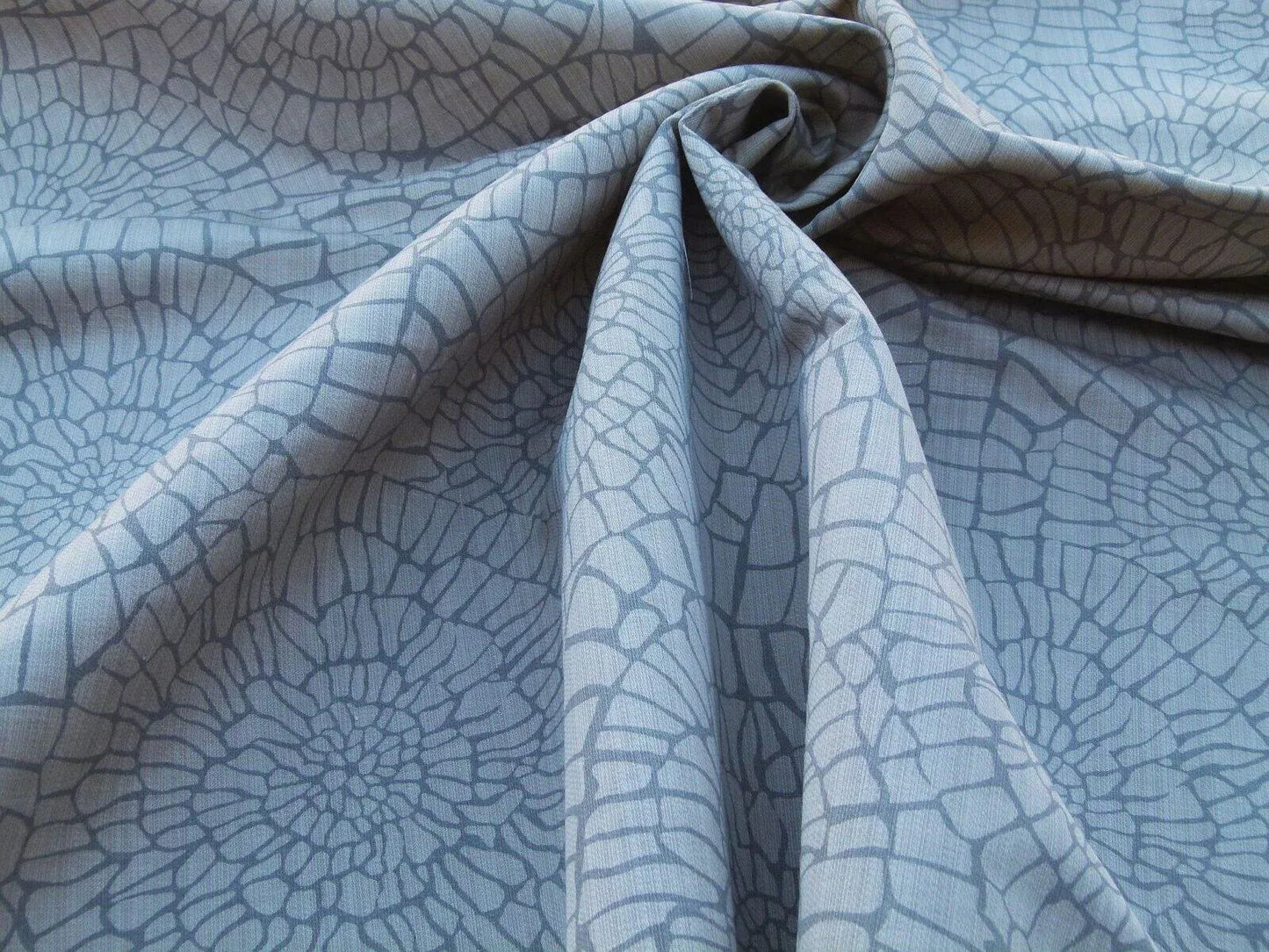 By Yard Dianthus Pewter Gray On Beige Scalamandre Mid-century MSRP USD 144/Y