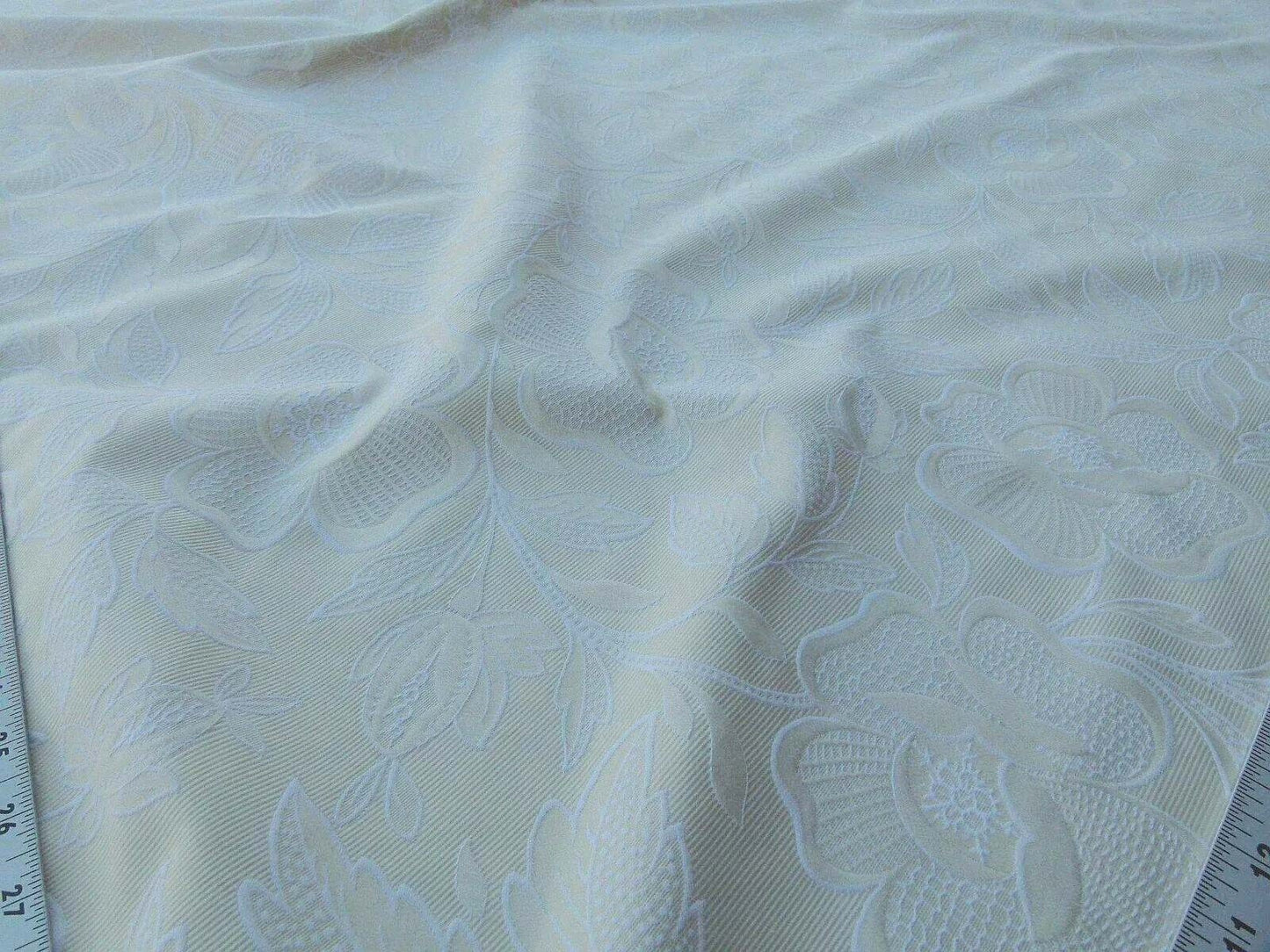 By Yard Jacobean Bouquet Woven Flowers Fh Ivory Scalamandre MSRP USD 192Usd/Y