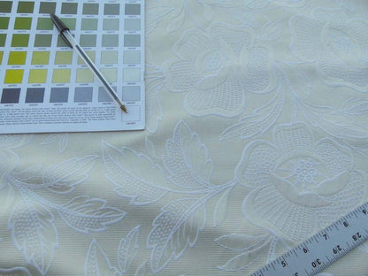 By Yard Jacobean Bouquet Woven Flowers Fh Ivory Scalamandre MSRP USD 192Usd/Y