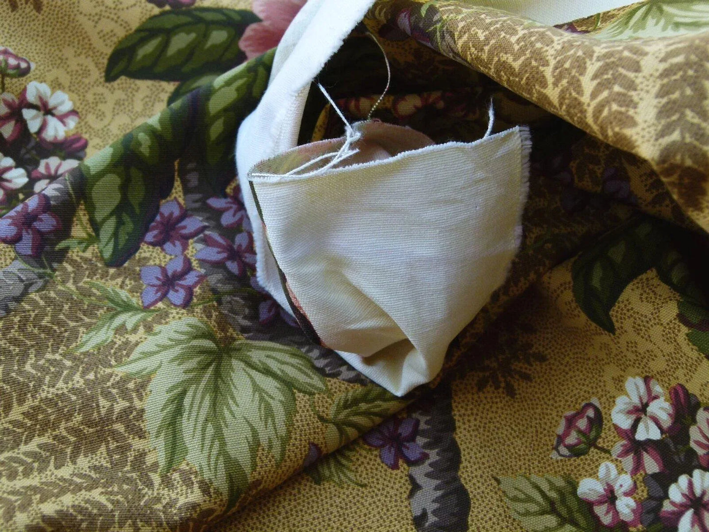 By Yard Scalamandre Old World Weavers Romsey Multi/moutarde Mustard Yellow Flower Tree Of Life English Garden MSRP USD 508/y