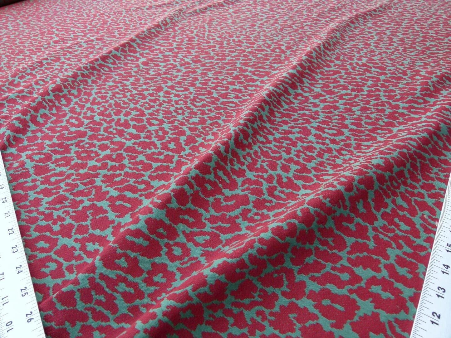 Scalamandre Enchanting Himalaya Red Green Animal Skin Snow Leopard Fonthill Tapestry Heavy!