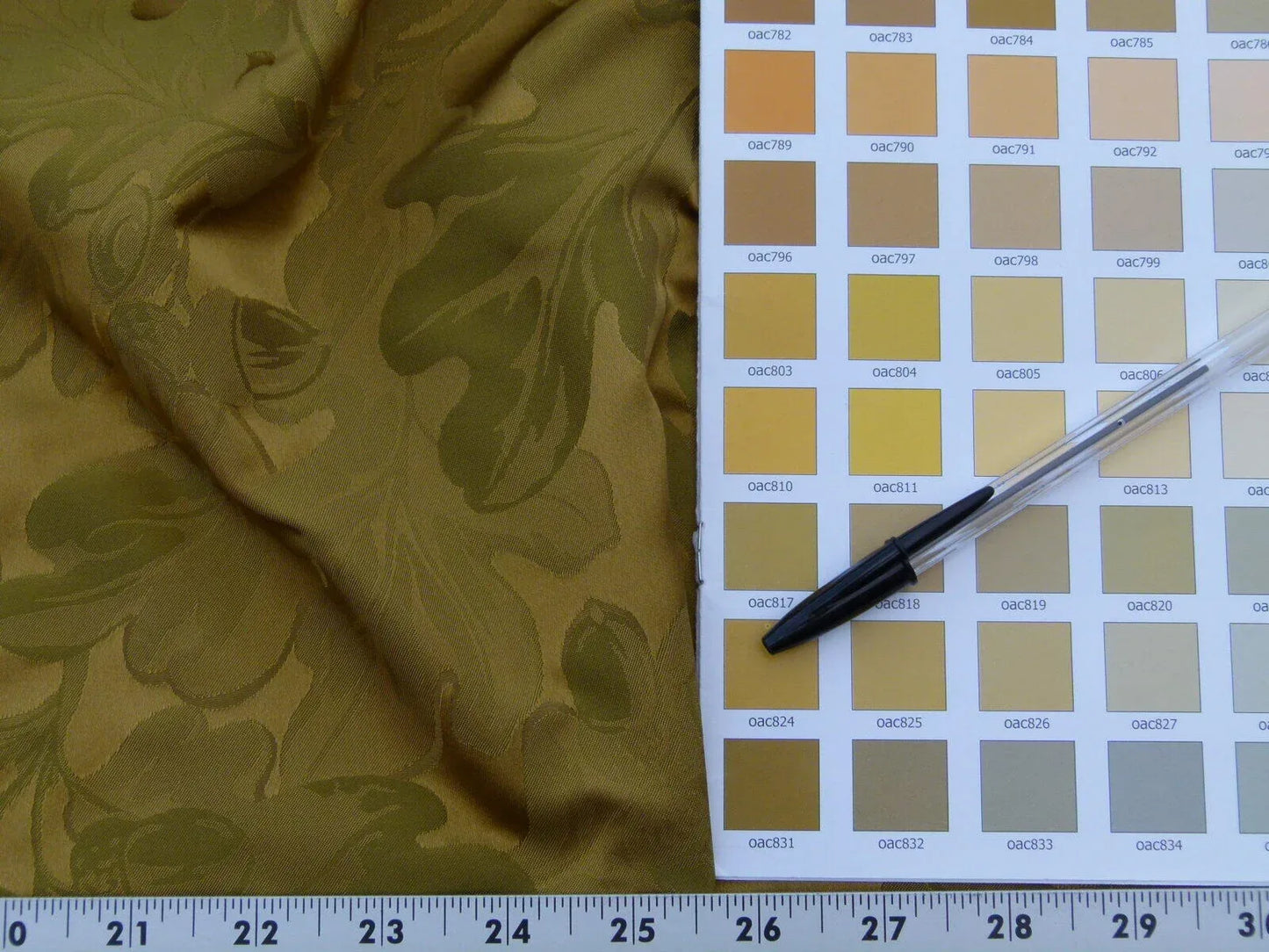 Scalamandre Acorn Damask Moss Gold Green 100% Silk Fr Italy Oak Tree MSRP USD 252 Iridescent Magic ! Old World Weavers