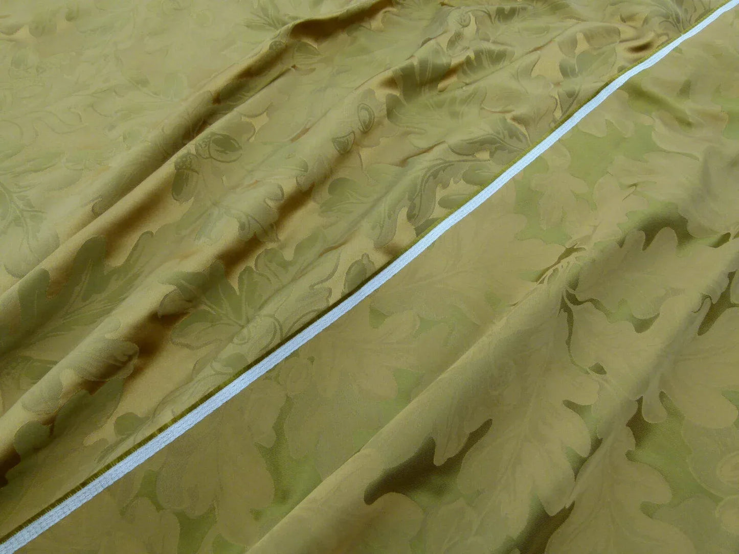 Scalamandre Acorn Damask Moss Gold Green 100% Silk Fr Italy Oak Tree MSRP USD 252 Iridescent Magic ! Old World Weavers