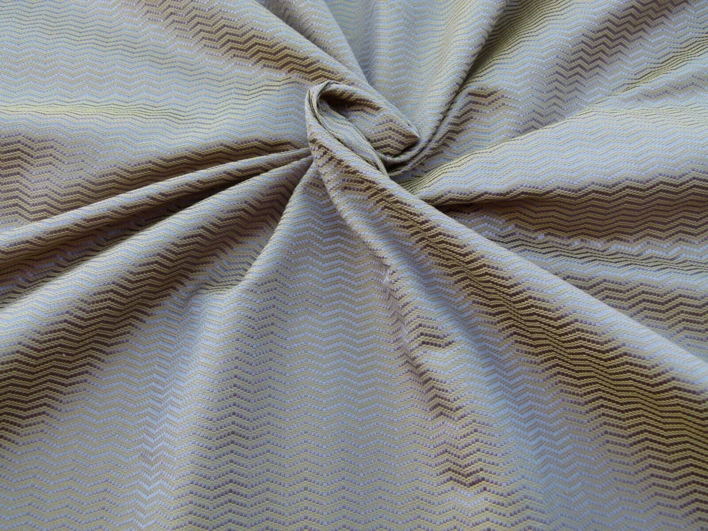 Scalamandre Montes Chevron Grey Watkins Golden Plum Silk Texture (reversible) MSRP USD 164/Y