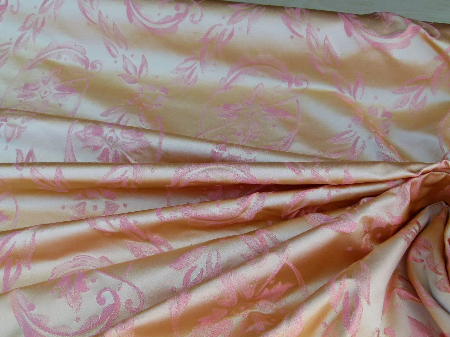 Scalamandre Navonna Shrimp Pink Gold Neoclassical Silk Lampas Medallion Crest MSRP USD 444/yard  Old World Weavers