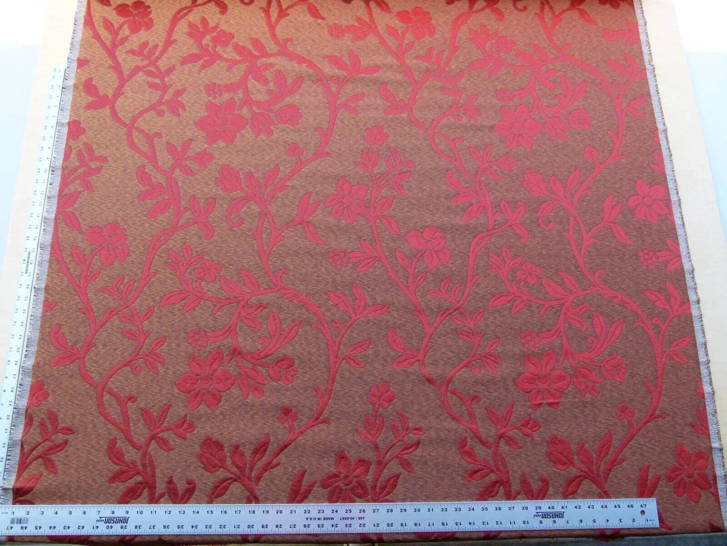 Scalamandre Romantic Sapporo Rust Red Gold Silk Linen Lampas MSRP USD 516/y Superb Weight! Vine