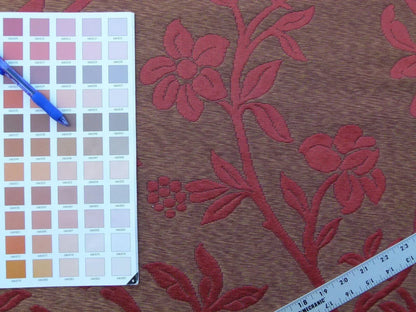 Scalamandre Romantic Sapporo Rust Red Gold Silk Linen Lampas MSRP USD 516/y Superb Weight! Vine