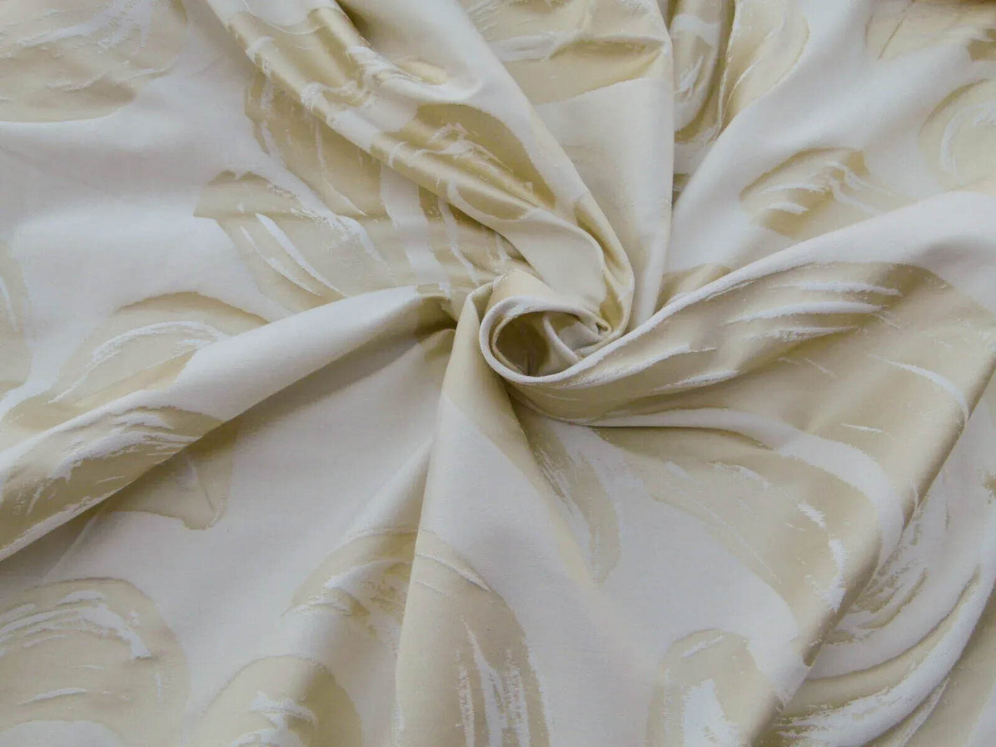 Scalamandre Duquette Meringue Off White Beige Old World Weavers Robust Silk Viscose Swirl Wave MSRP USD 284/y