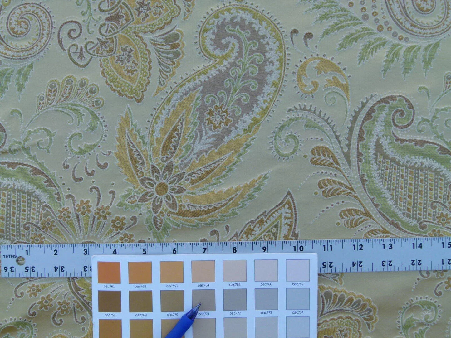 Scalamandre Douglas Fonthill Fern Gold Green Copper 100% Silk Paisley Old World Weavers MSRP USD 336/Y