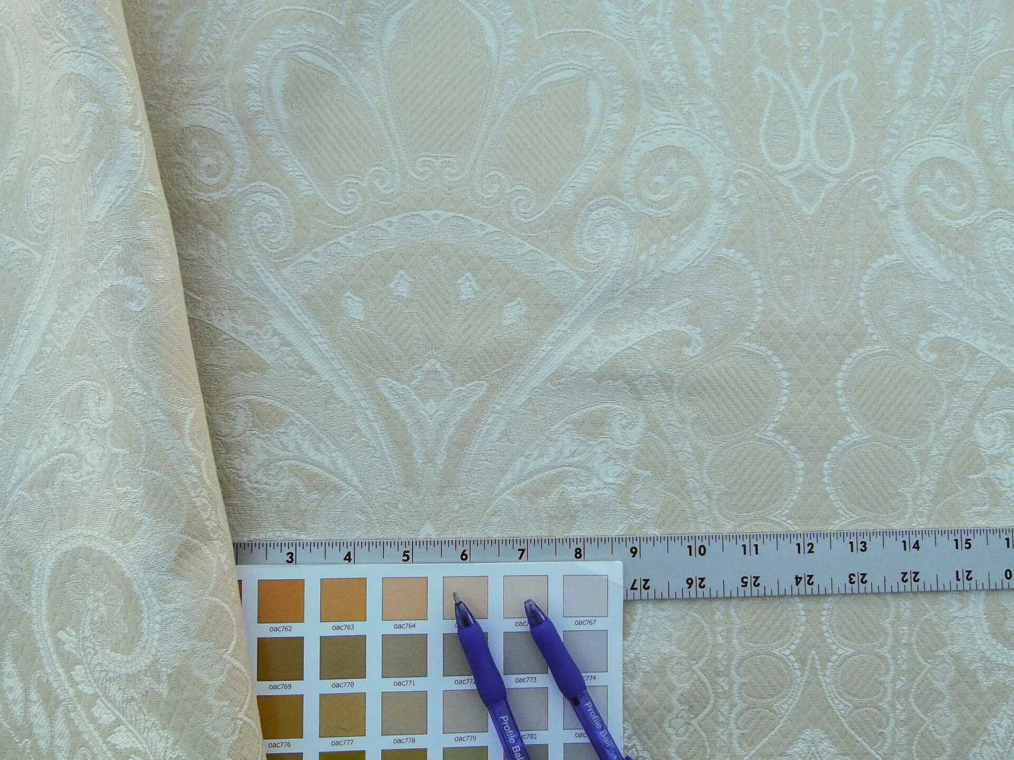 Scalamandre Old World Weavers Belluno White Renaissance Lace Damask MSRP USD 200/y