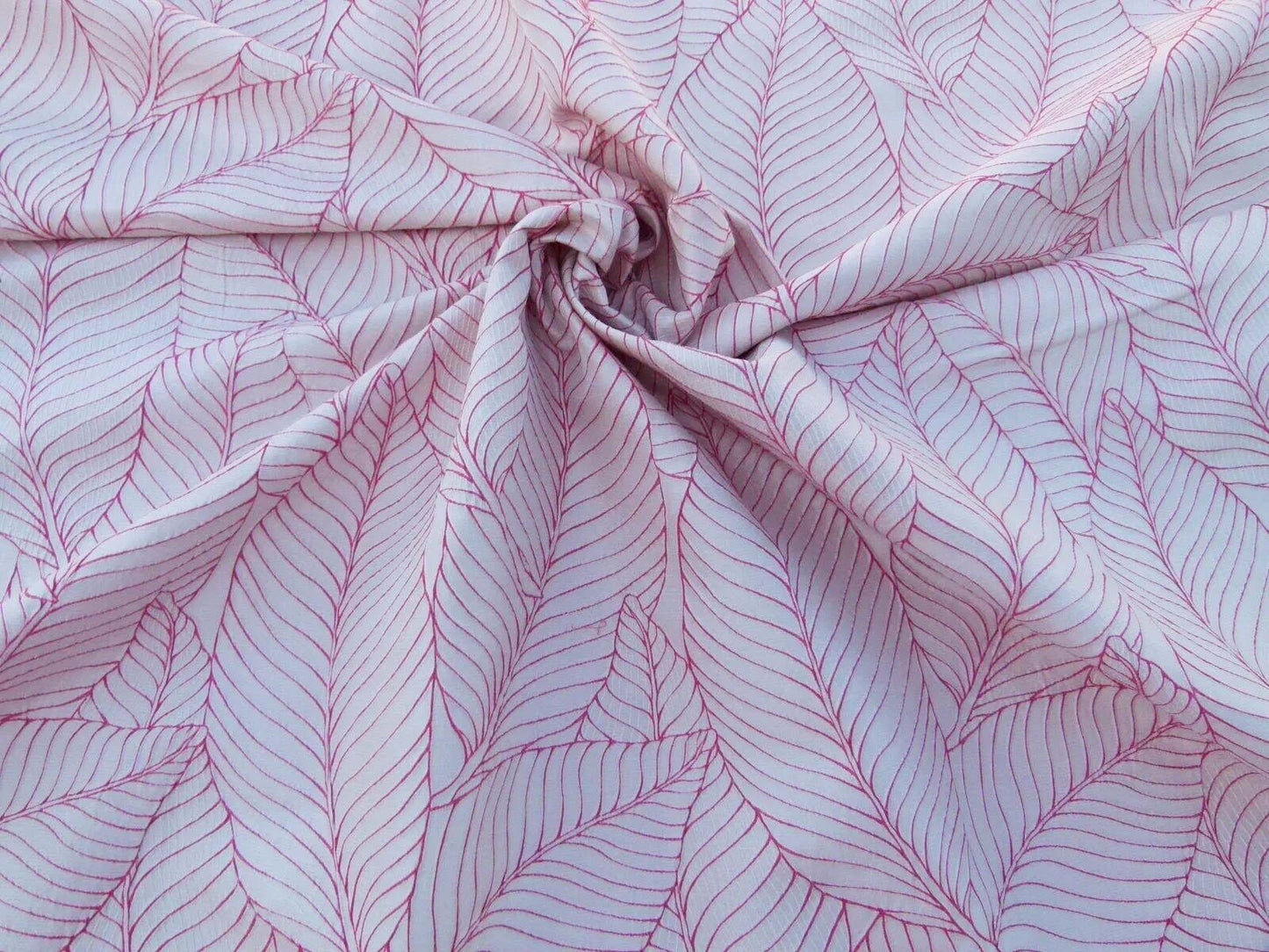 Scalamandre Sagamore Hill Coral Pink Silk Lampas Tropical Foliage Old World Weavers MSRP USD 492/Y