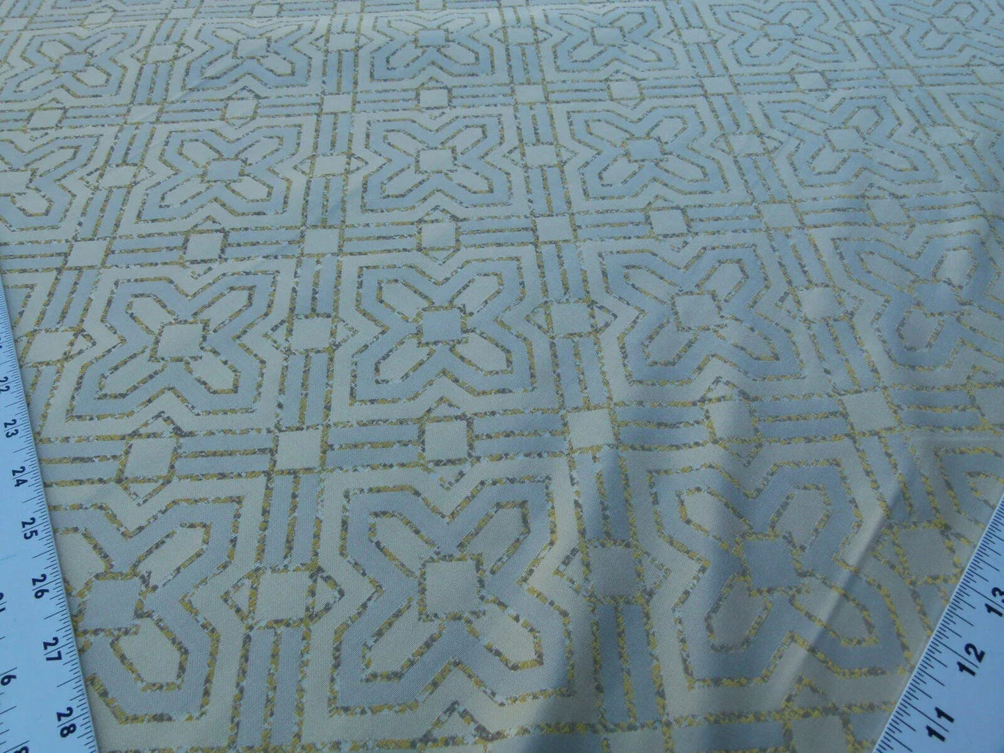 By Yd Scalamandre Charing Cross Gw Mellow Yellow Grey Watkins Iridescent MSRP USD 264/Y