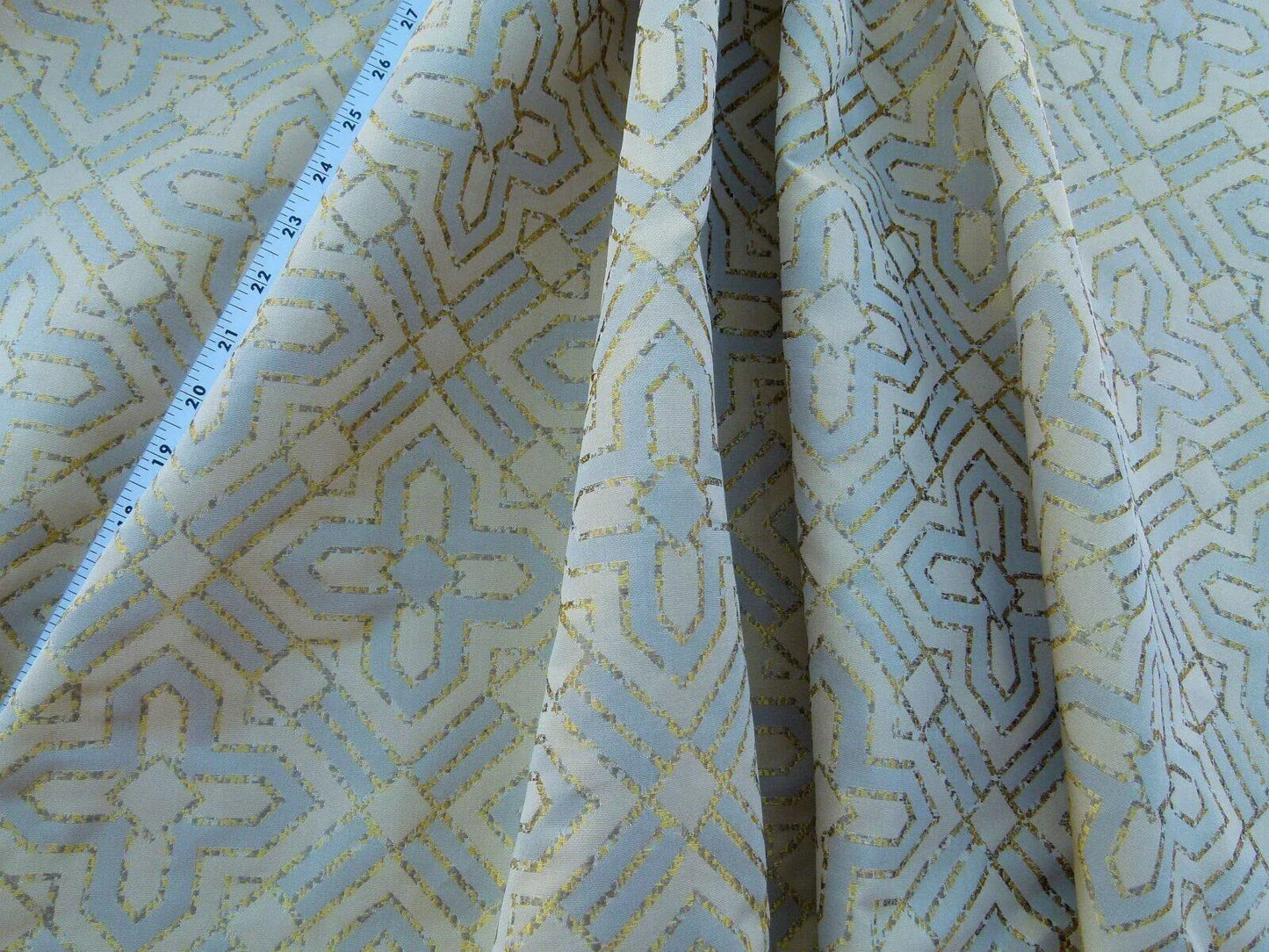 By Yd Scalamandre Charing Cross Gw Mellow Yellow Grey Watkins Iridescent MSRP USD 264/Y