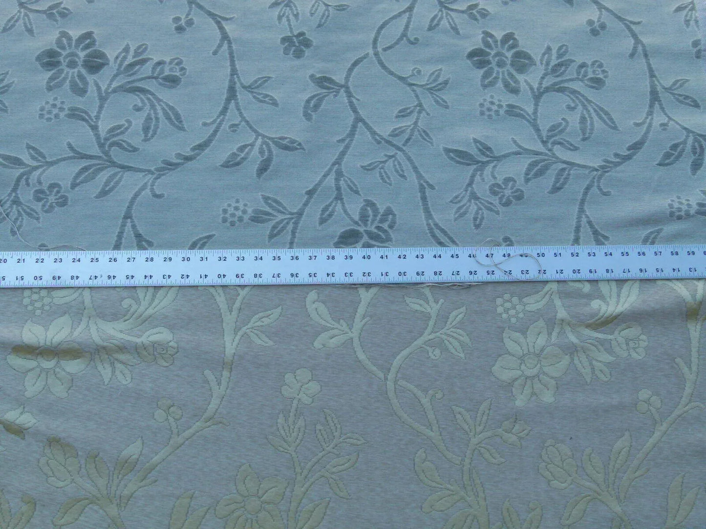 Scalamandre Old World Weavers Romantic Sapporo Cream Fennel Green  Gold Silk Linen Lampas MSRP USD 516/y Superb Weight! Vine