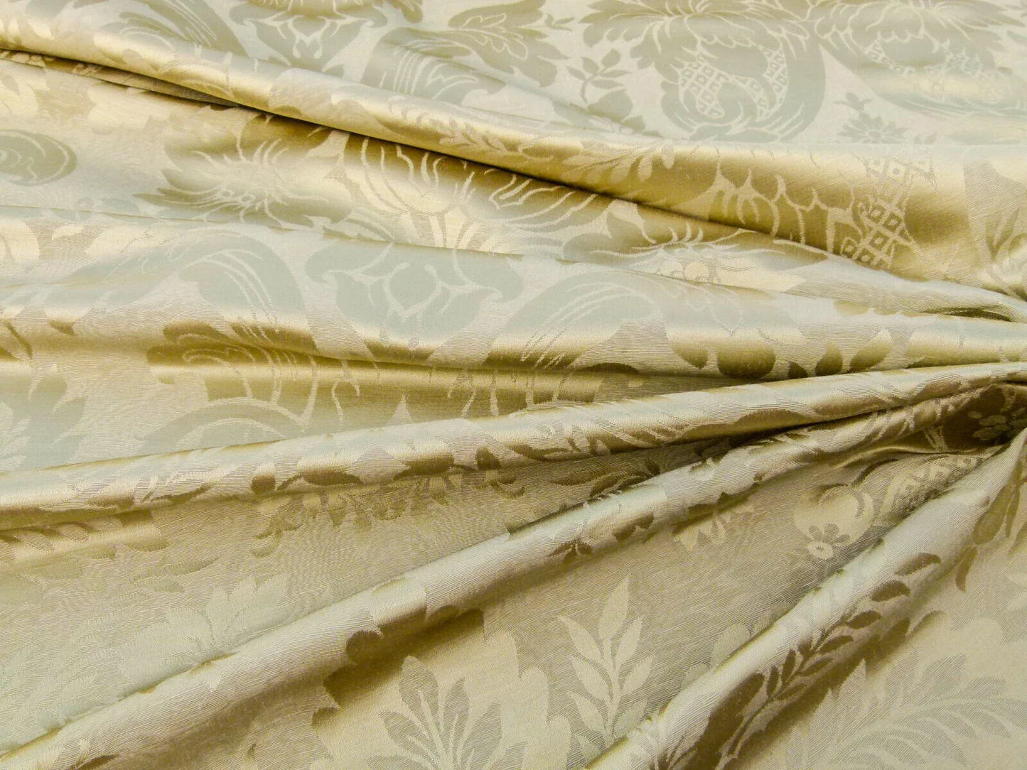 Scalamandre San Leucio Beige Gold Old World Weavers Silk Linen Renaissance Silk Damask MSRP USD 546/Y