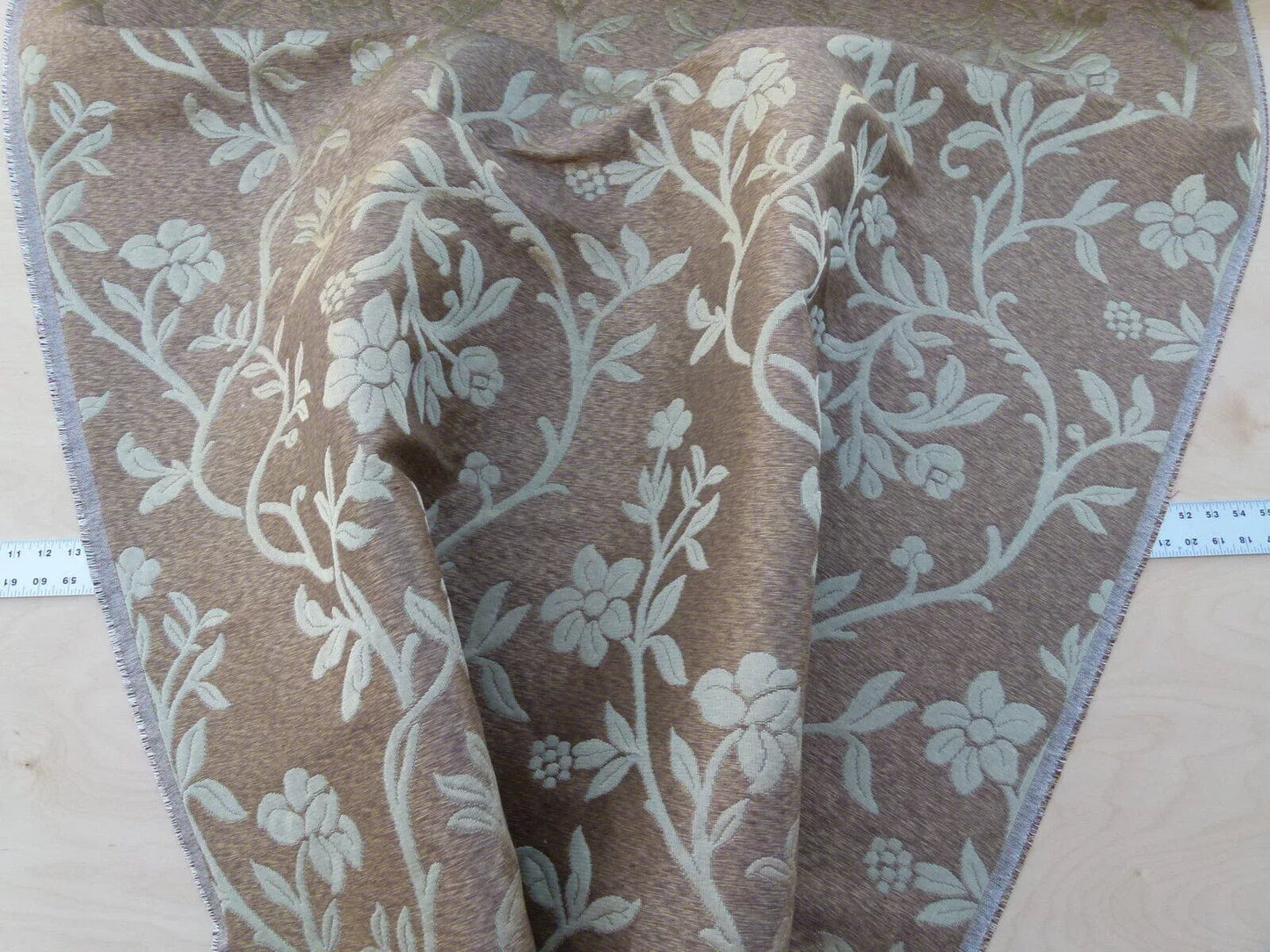 Scalamandre Romantic Sapporo Sand Gold Beige Brown  Silk Linen Lampas MSRP USD 516/y Superb Weight! Vine