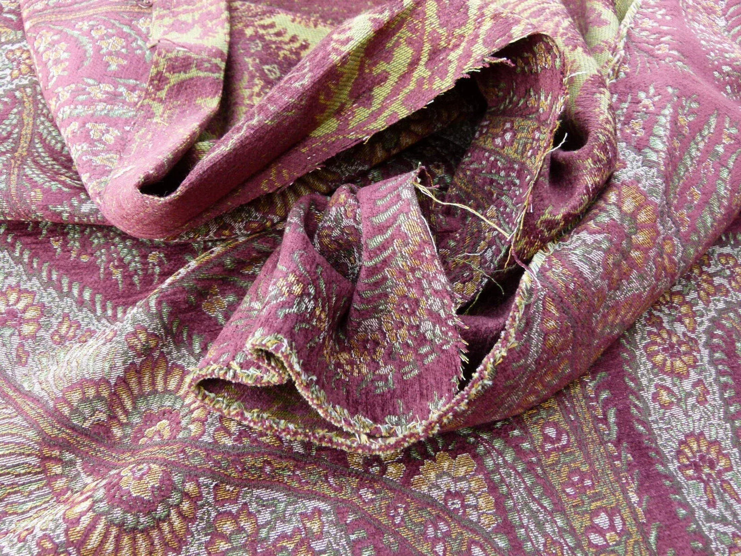Scalamandre Northwood Hall Cordovan Paisley Damask Red Pink Rose Old World Weavers Woven Paisley MSRP USD 220/Y