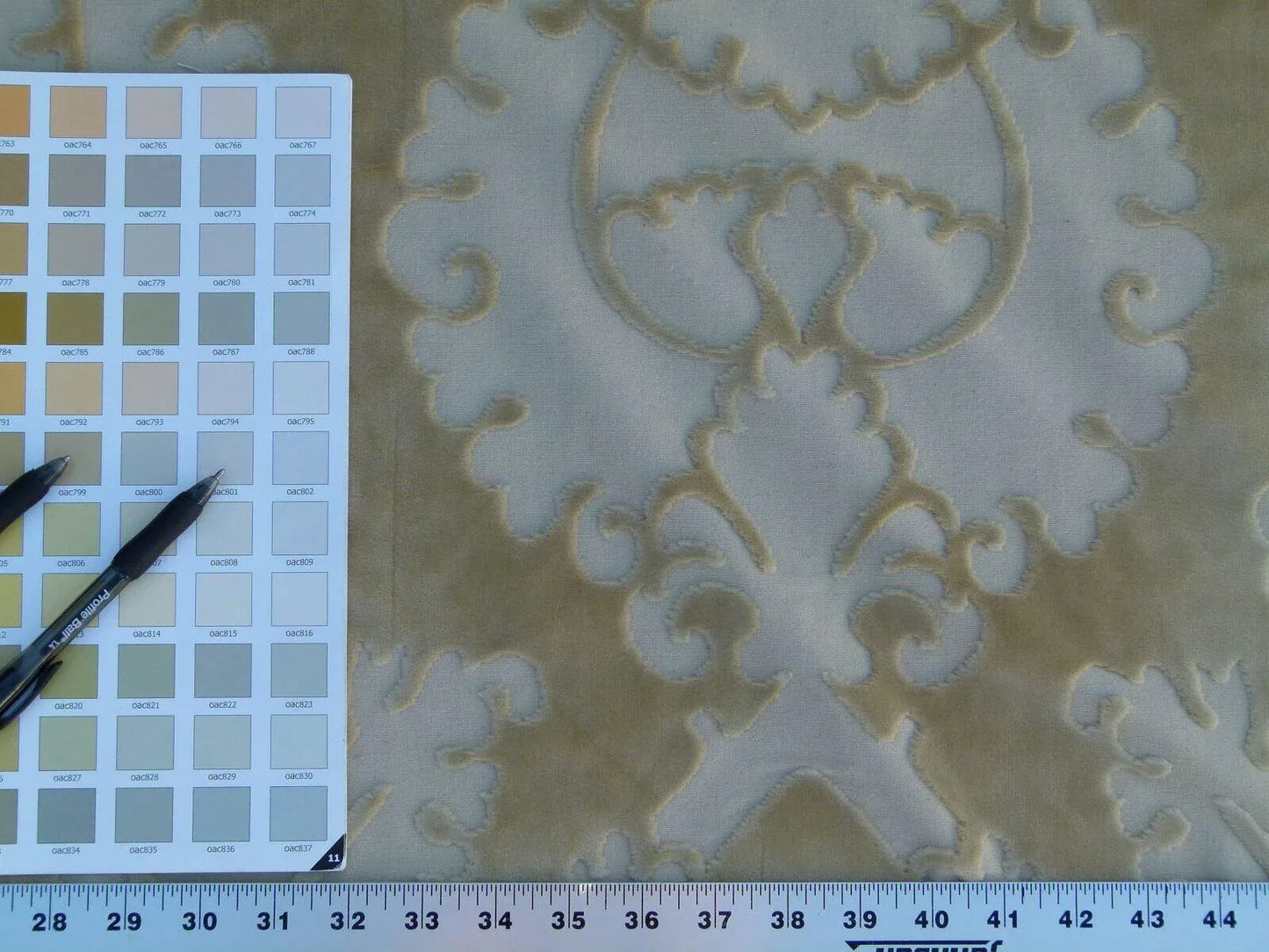 11y Scalamandre Velours Fonthill Savoie Beige Cut Velvet 100% Cotton Old World Weavers MSRP USD 304/Y Defects