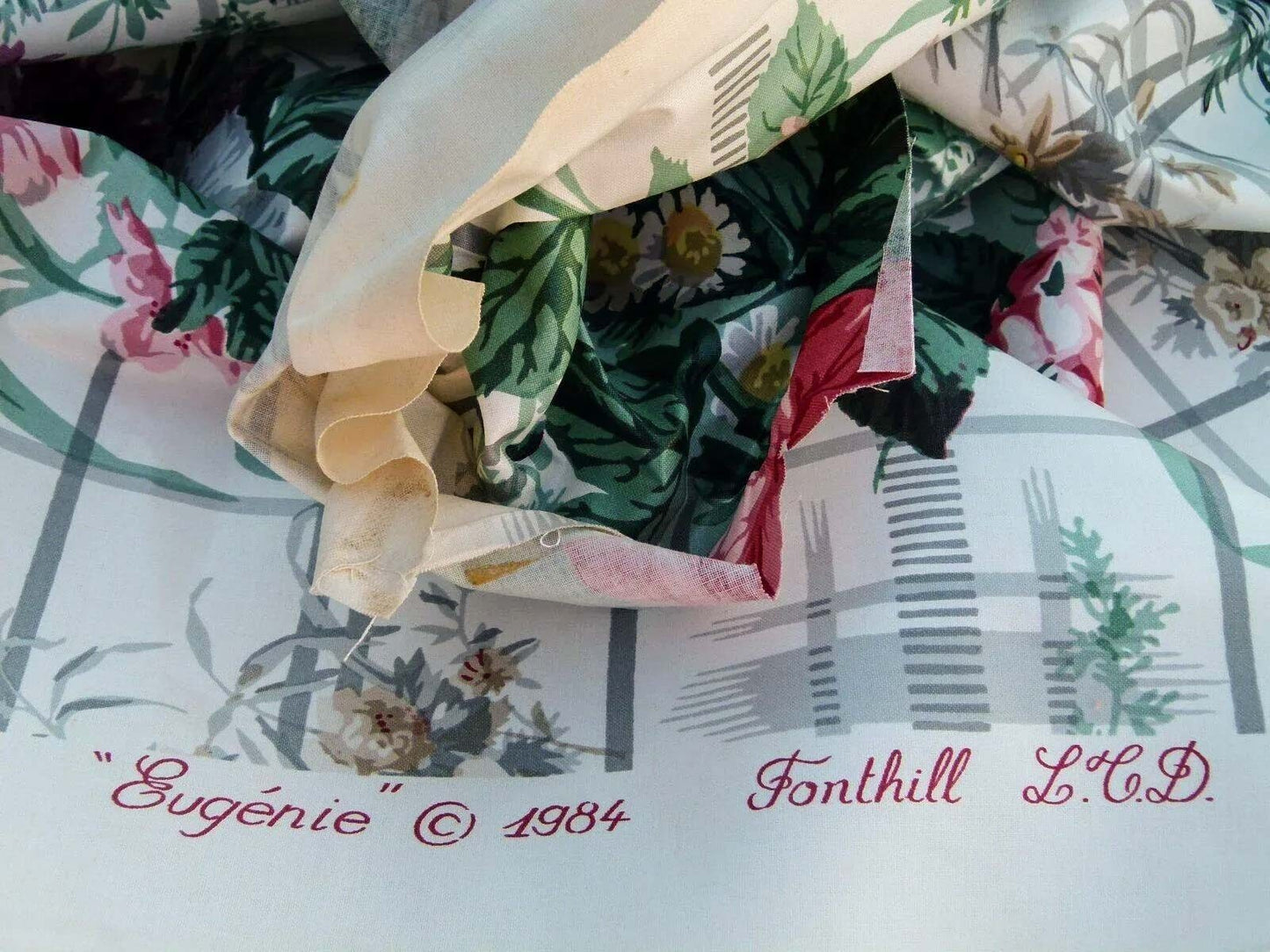 By Yard Scalamandre Eugenie Multi/taupe Chintz Tromp D’oeil Satin Sache Rose Garland MSRP USD 288/Yd