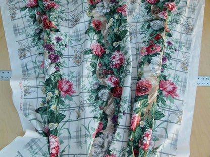 By Yard Scalamandre Eugenie Multi/taupe Chintz Tromp D’oeil Satin Sache Rose Garland MSRP USD 288/Yd