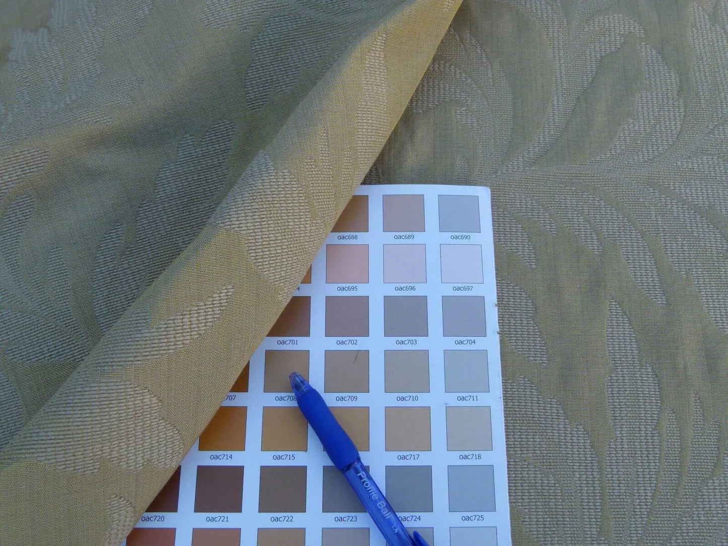 By Yard Scalamandre Cordoba Old Gold Chenille Woven Foliage Acanthus MSRP USD 176/Y  Grey Watkins