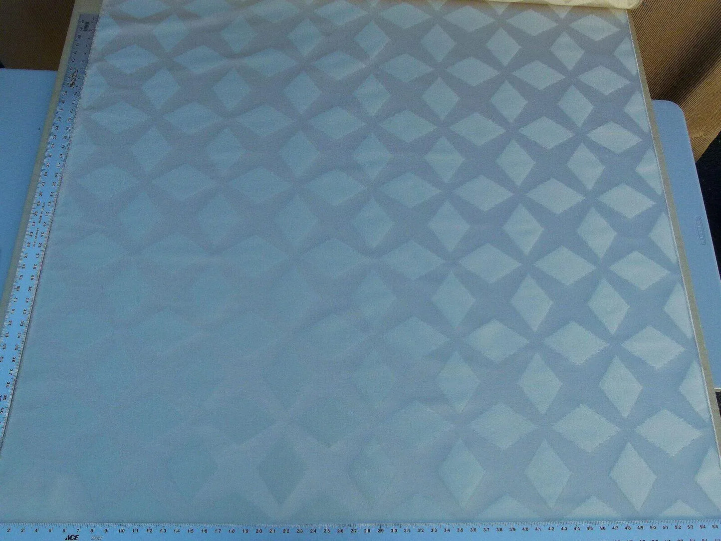 Scalamandre Polygon Grey Watkins Brilliant Cream Silk Cotton Old World Weavers MSRP USD 260/Y