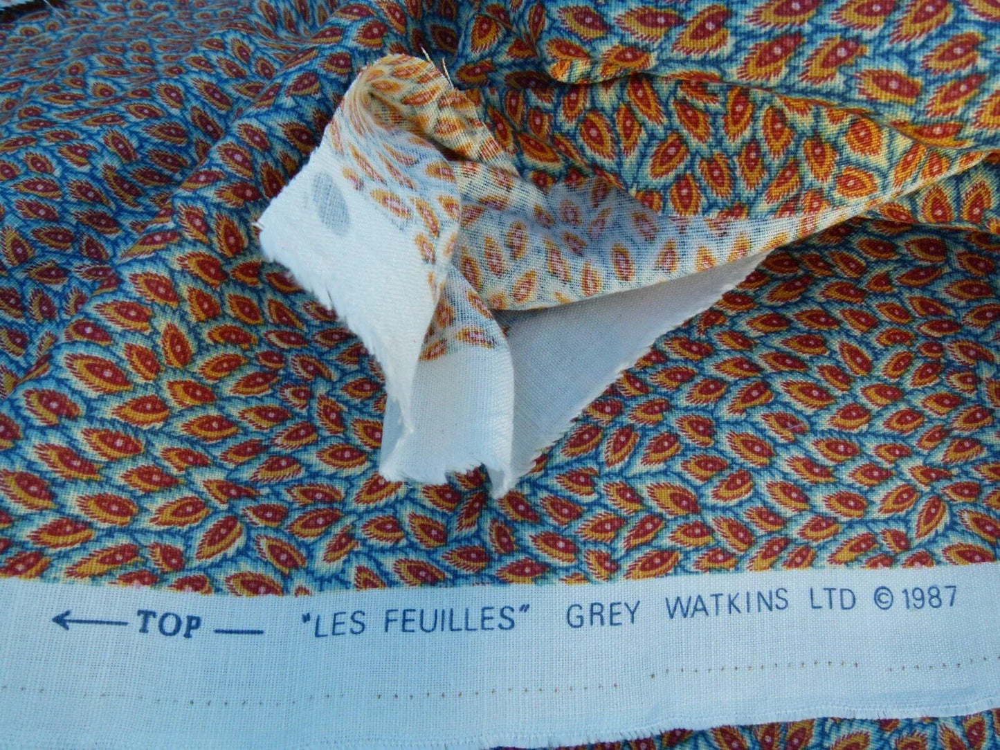By Yard Scalamandre Les Feuilles Feathers Flowers Gw Blue/gold Red Orange  Animal Skin Bird Feather Mid-Century MSRP $200+/Y