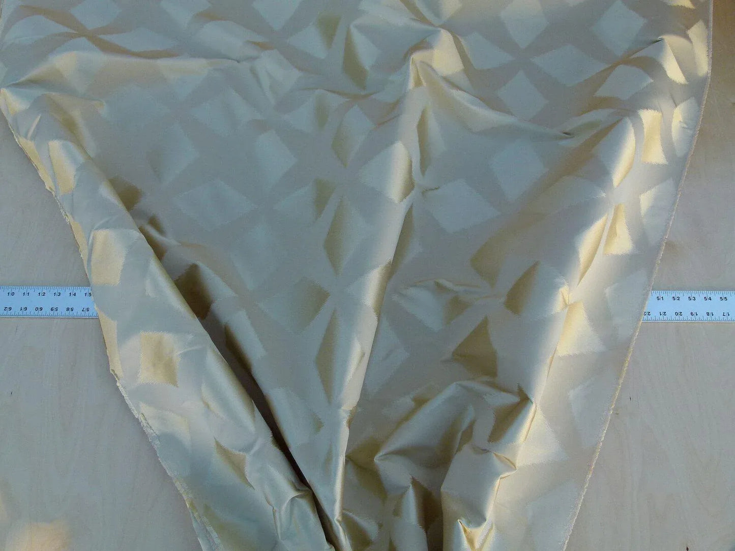 Scalamandre Polygon Champagne Gold Cream Watkins Brilliant Cream Silk Cotton Old World Weavers MSRP USD 260/Y