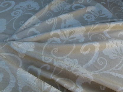 Scalamandre Slovenia Grey Watkins Eggshell Big Flower Chenille Heavy! Old World Weavers MSRP USD 290/Y
