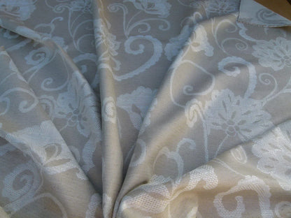 Scalamandre Slovenia Grey Watkins Eggshell Big Flower Chenille Heavy! Old World Weavers MSRP USD 290/Y